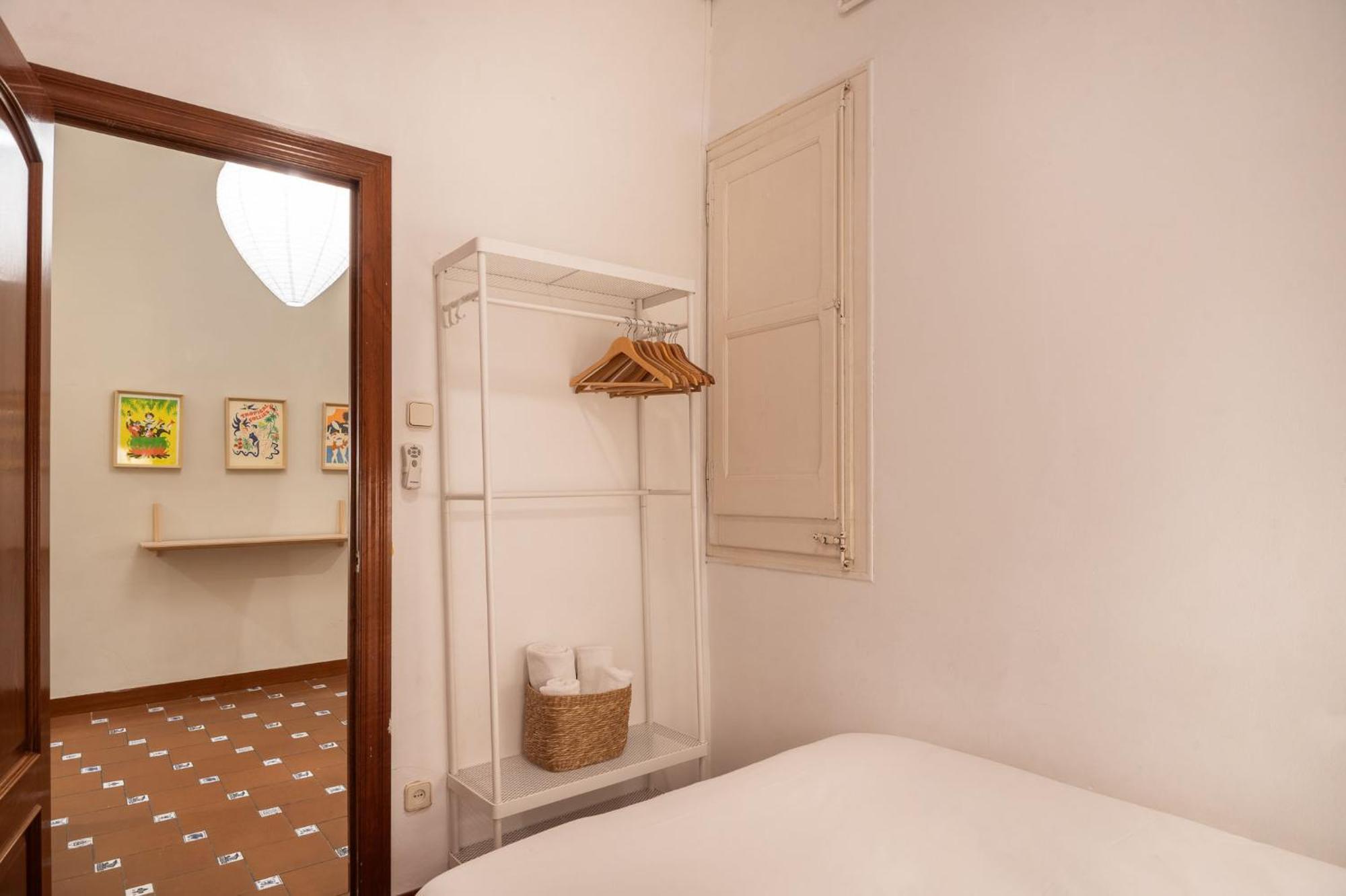 Spacious & Sunny Apt With Terrace In The City Center Barcelona Exteriér fotografie